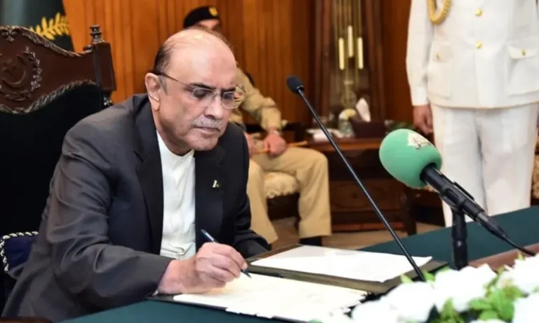President Zardari Approves | PIA Privatisation Bill, Completing Final Legal Requirement